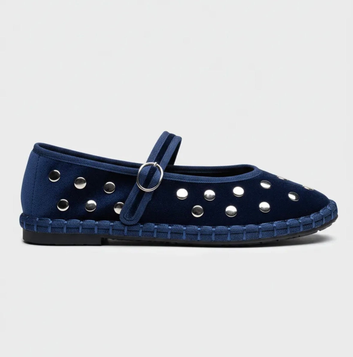 Ballerines cloutées marine ou noir ou chocolat
