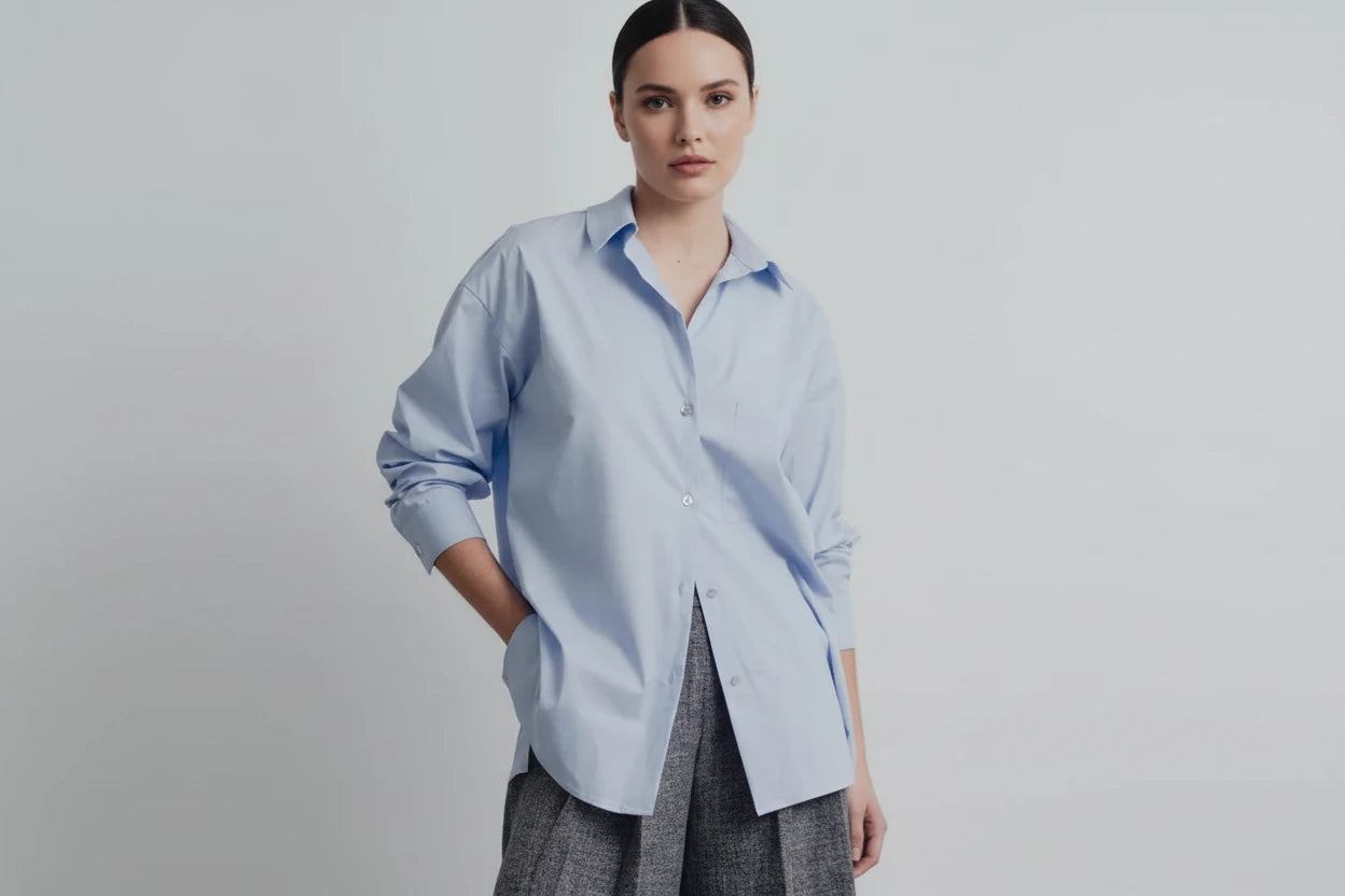 Chemise popeline bleu ciel boutons argent