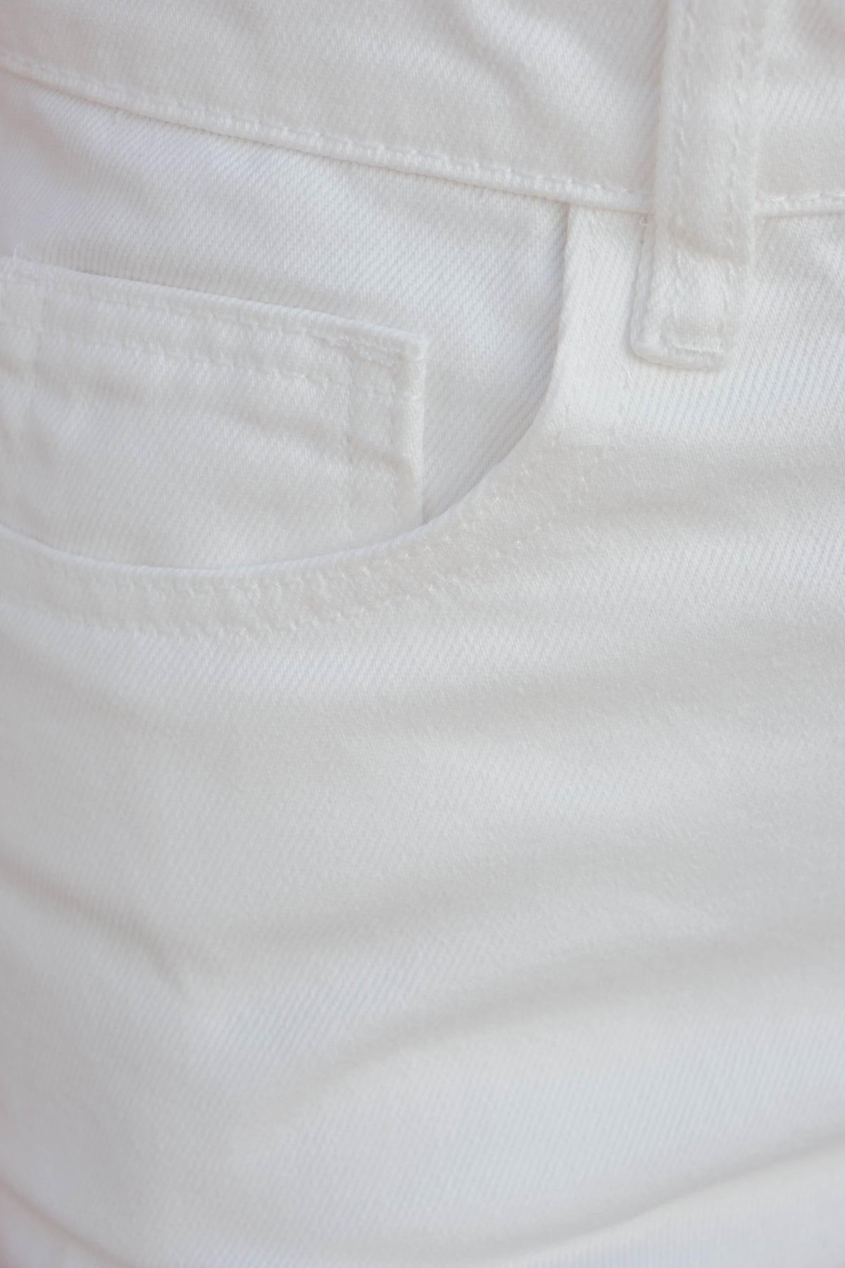 Jean blanc droit 100 coton (4)