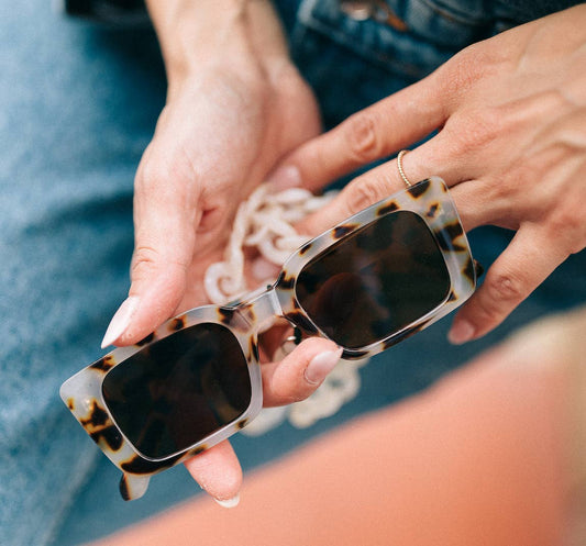 Lunettes de soleil carrées tachetées léopard