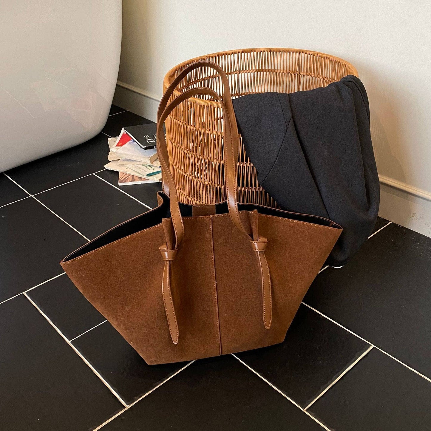 Sac fourre-tout YUZEFI — sac à bandoulière pour femme au design minimaliste ajouré