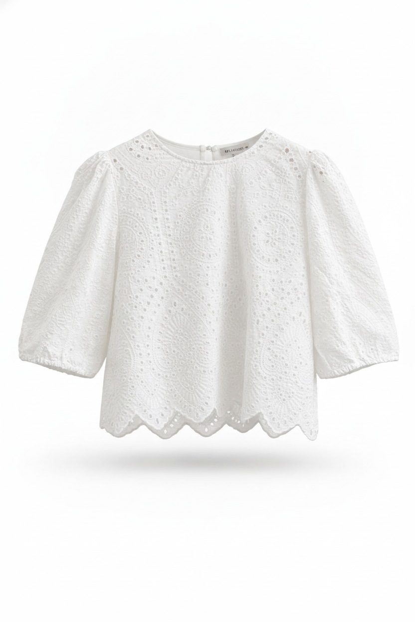 Blouse blanche broderie anglaise bord festonné - packshot