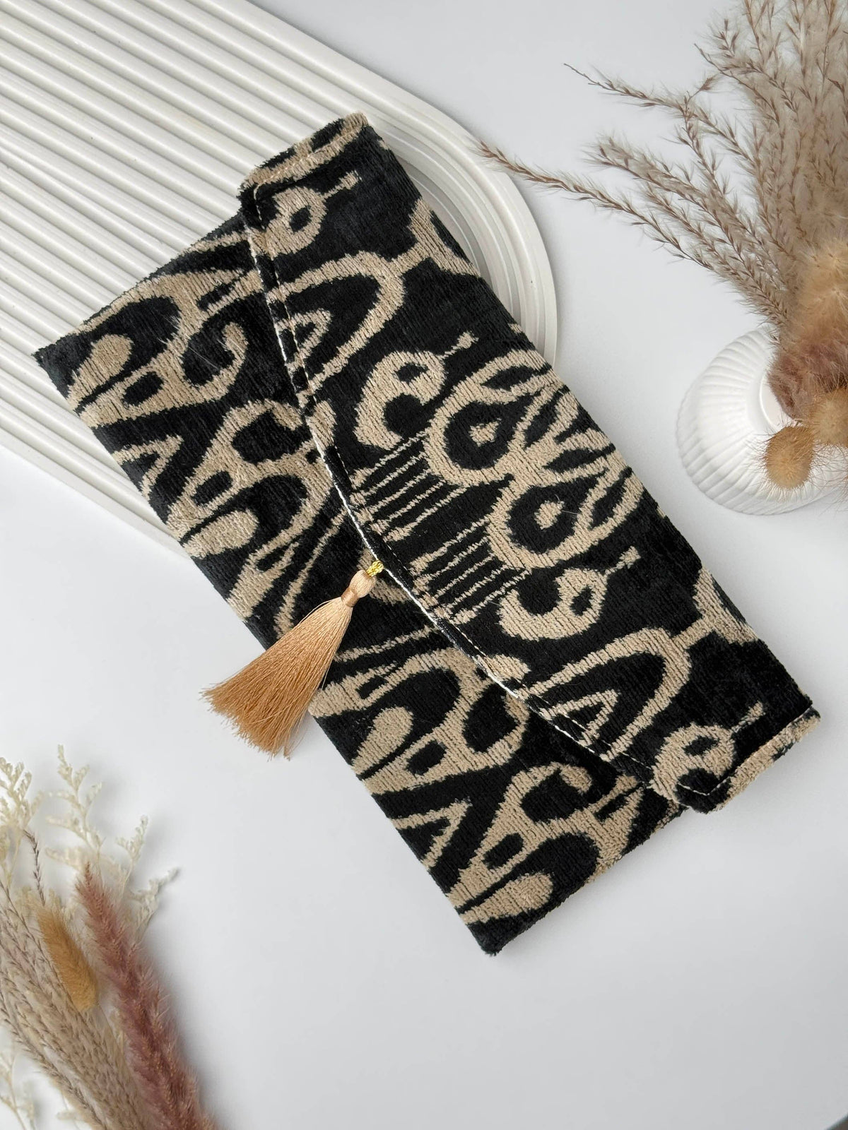 Pochette ikat en velours de soie - Sac bohème Ombres d'Ivoire