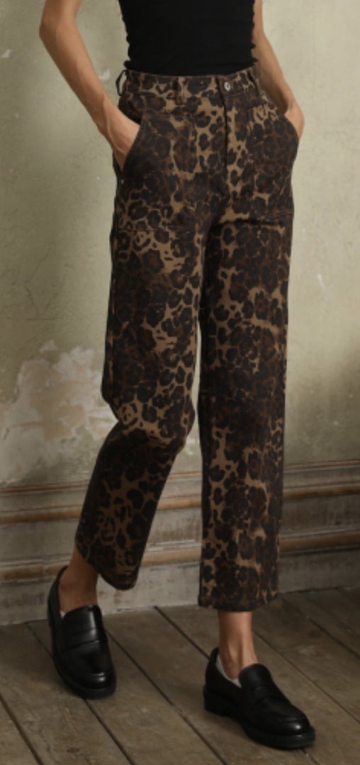 Pantalon léopard mom court