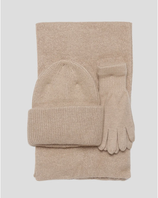 Ensemble gants, bonnet et écharpe