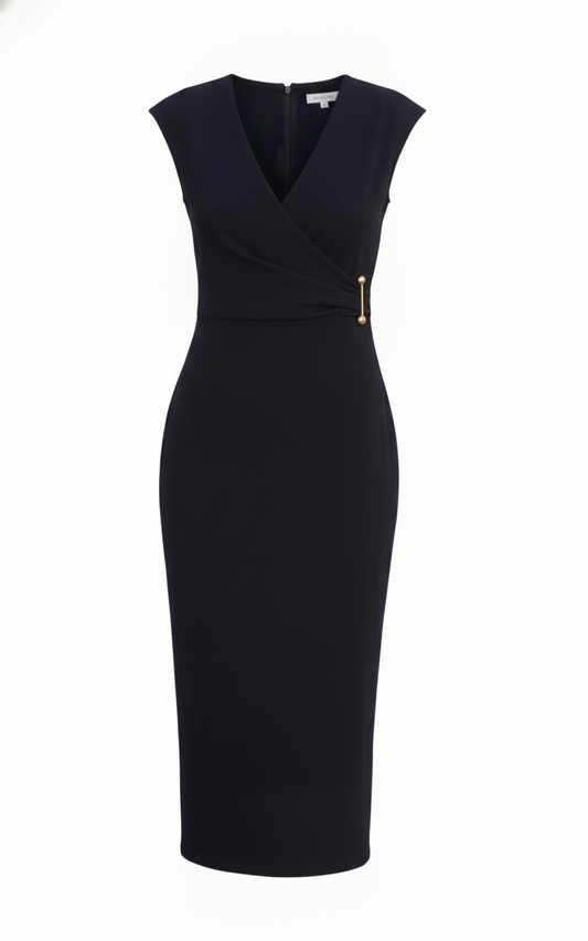 Robe noire longue sans manches  agrafe doré - packshot