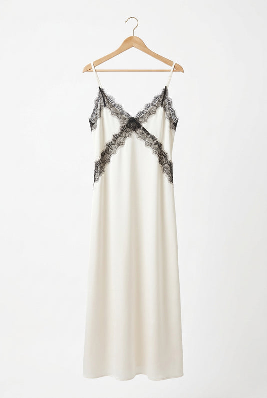 Robe satin beige dentelle noire