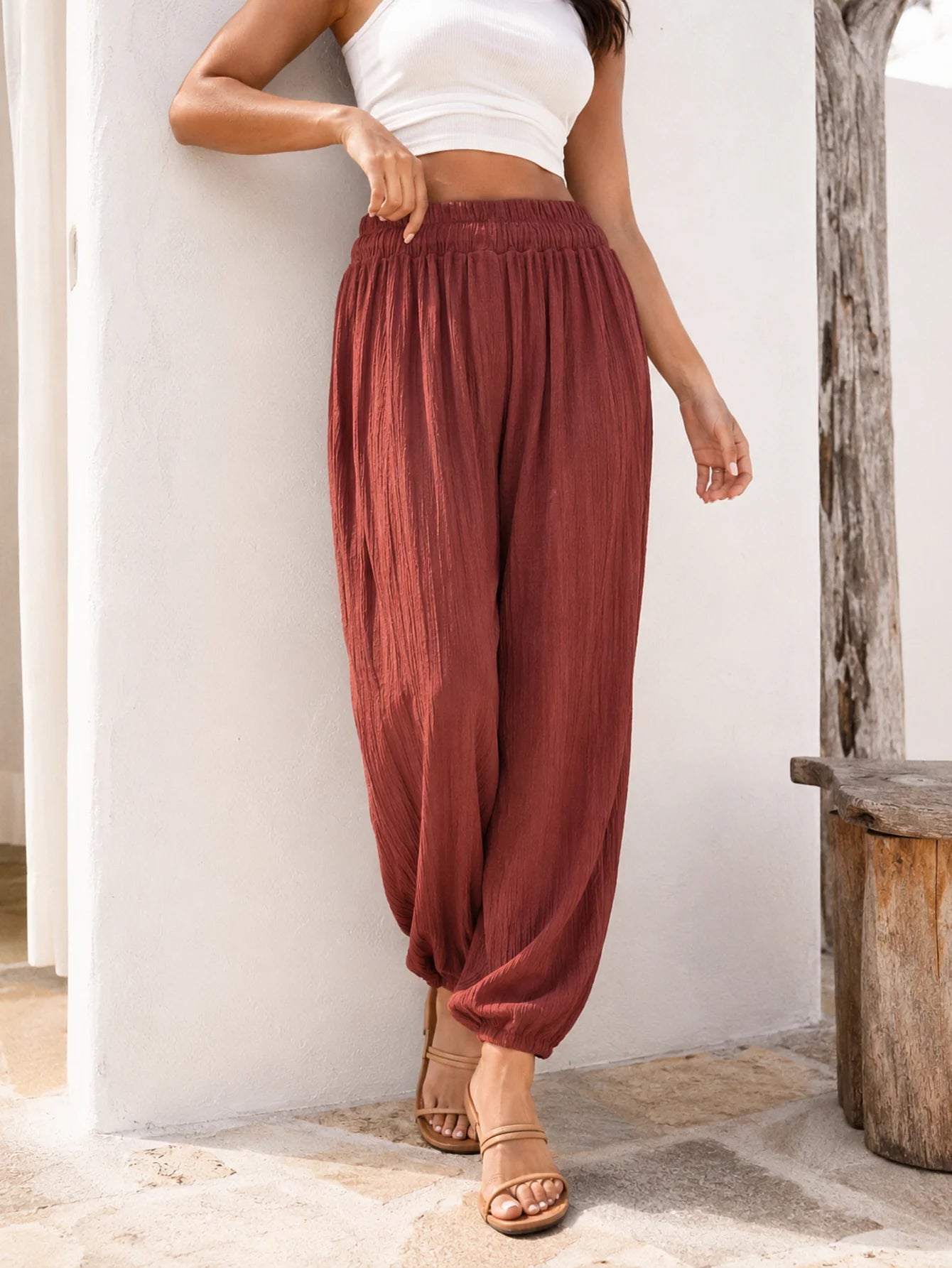 Pantalon fluide resserré à la taille rouille ou kaki