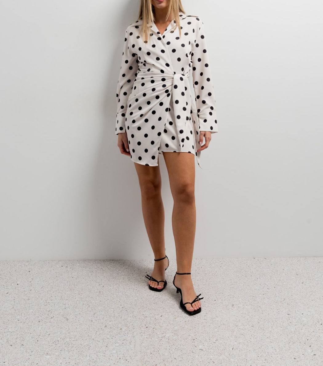 Robe pois blanche