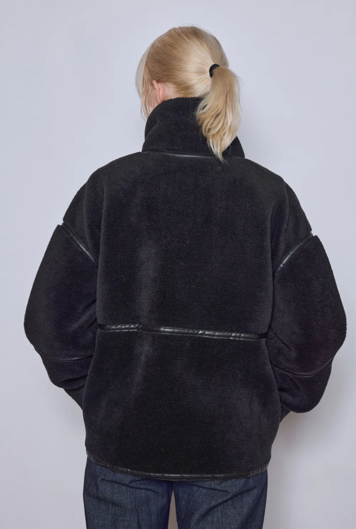 Veste fourrure et cuir noire col montant