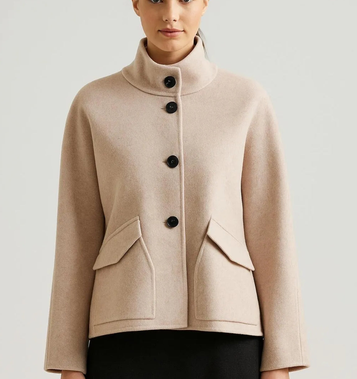 Veste en laine courte kaki ou beige