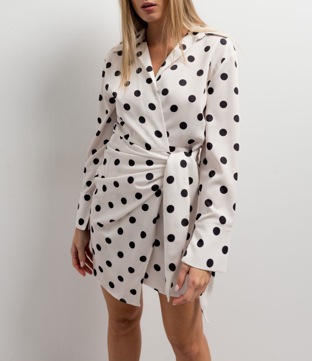 Robe pois blanche