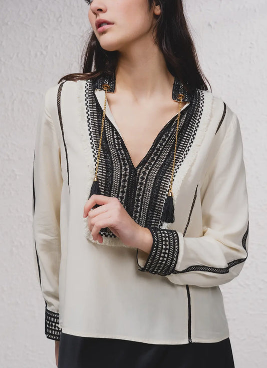 Blouse noire et blanche avec liens SMF