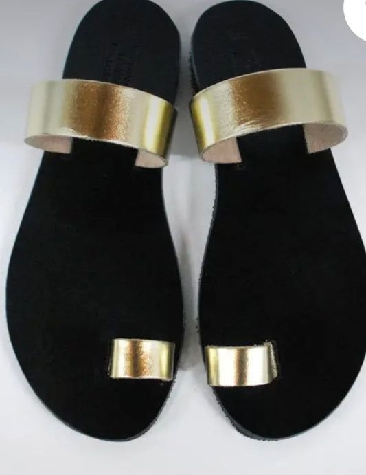Sandales grecques cuir noir et doré Nikola