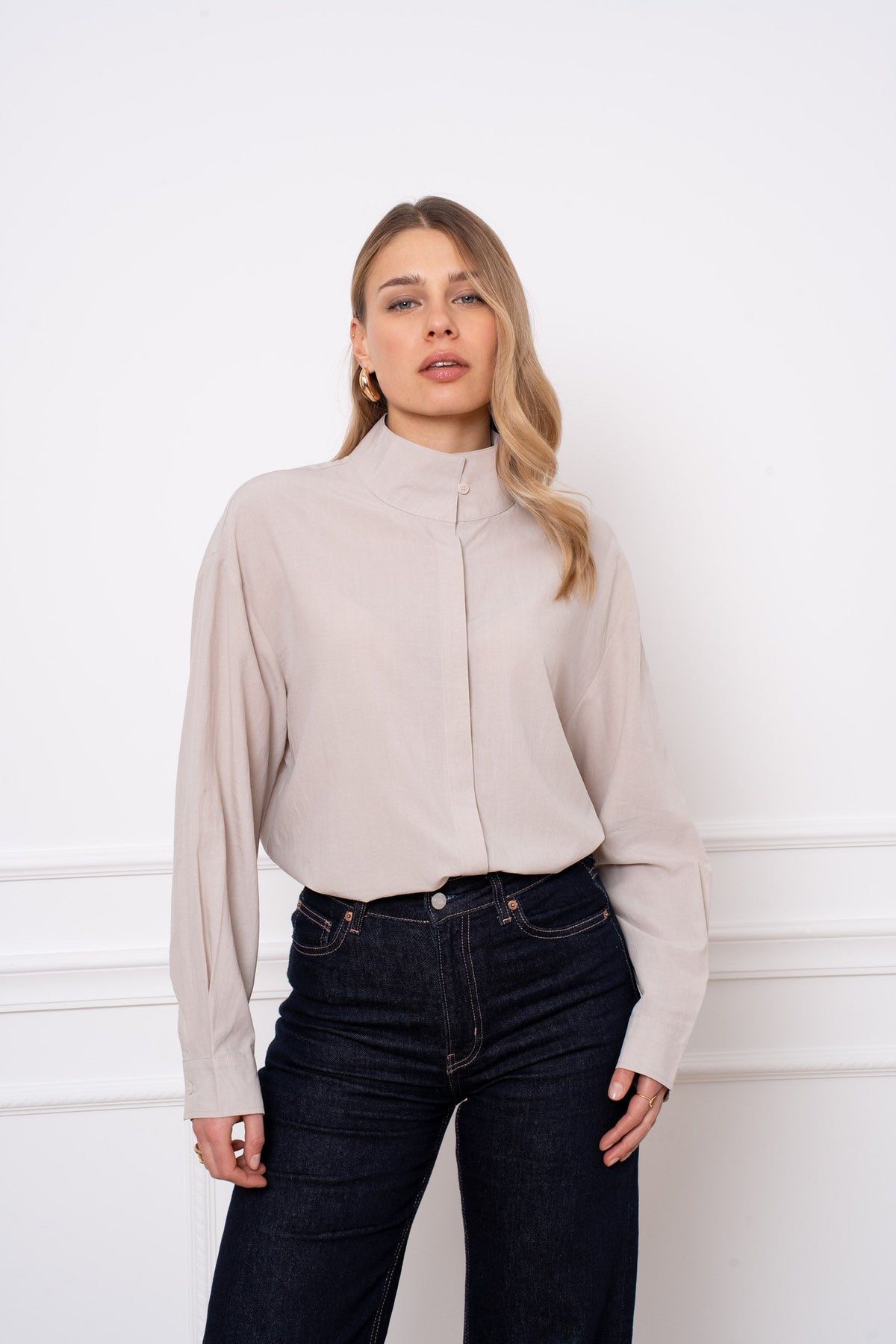 Chemise col Mao souple tencel ciel ou beige