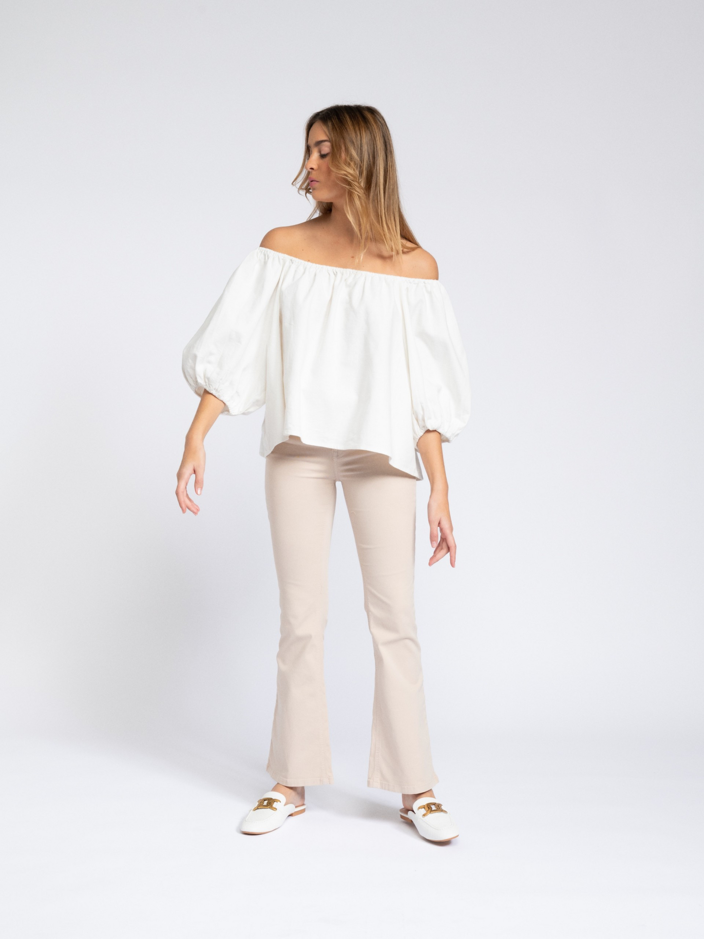 Blouse épaule dénudée