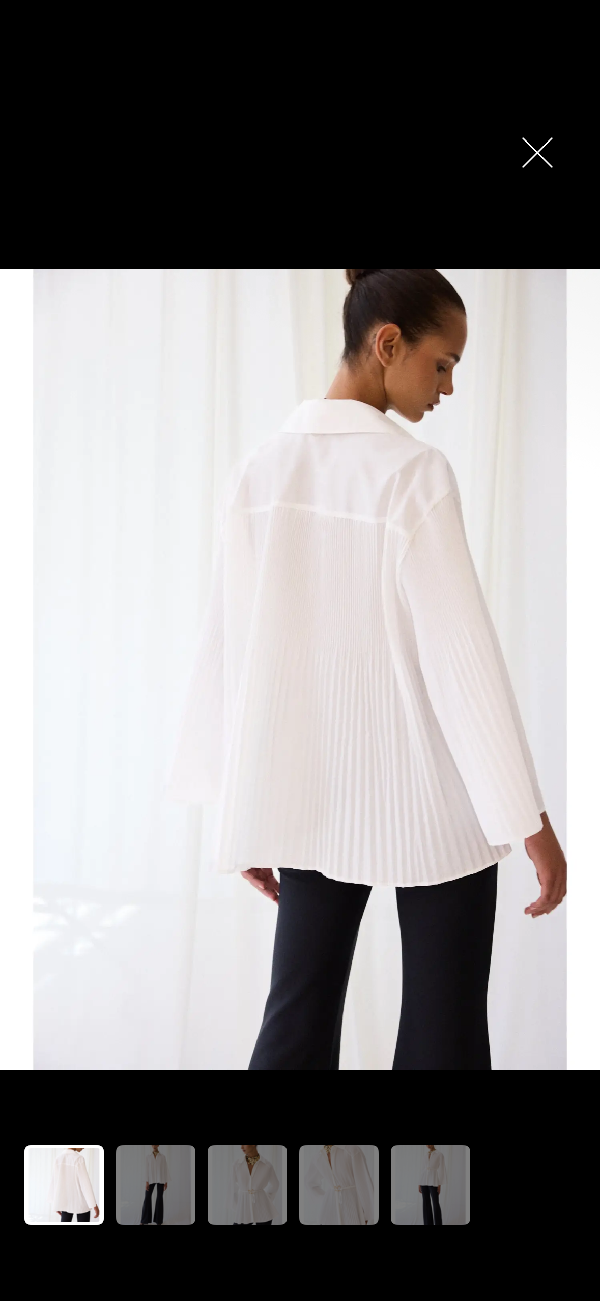 Chemise blanche dos plissé