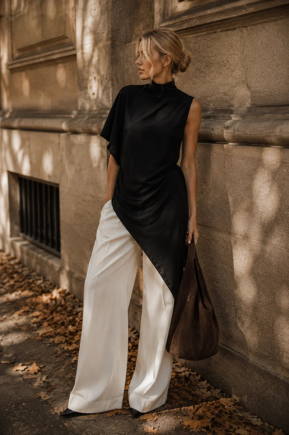 Haut noir asymétrique