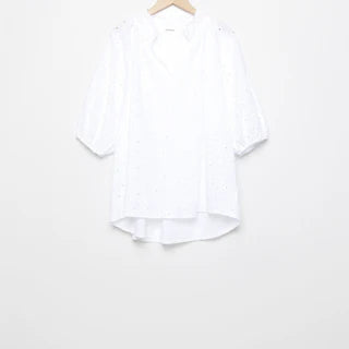 Blouse blanche  broderie anglaise