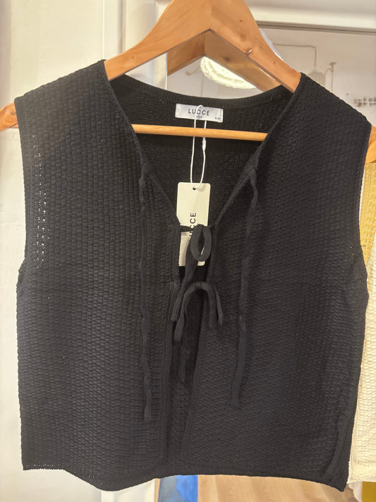 Gilet sans manches avec liens en maille beige ou noir