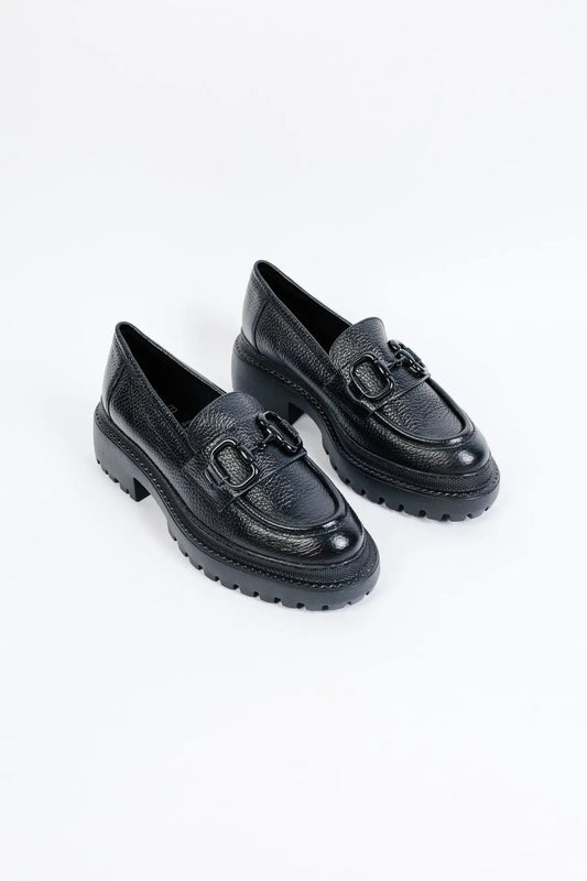 Mocassins cuir grainé noir semelle gomme KM