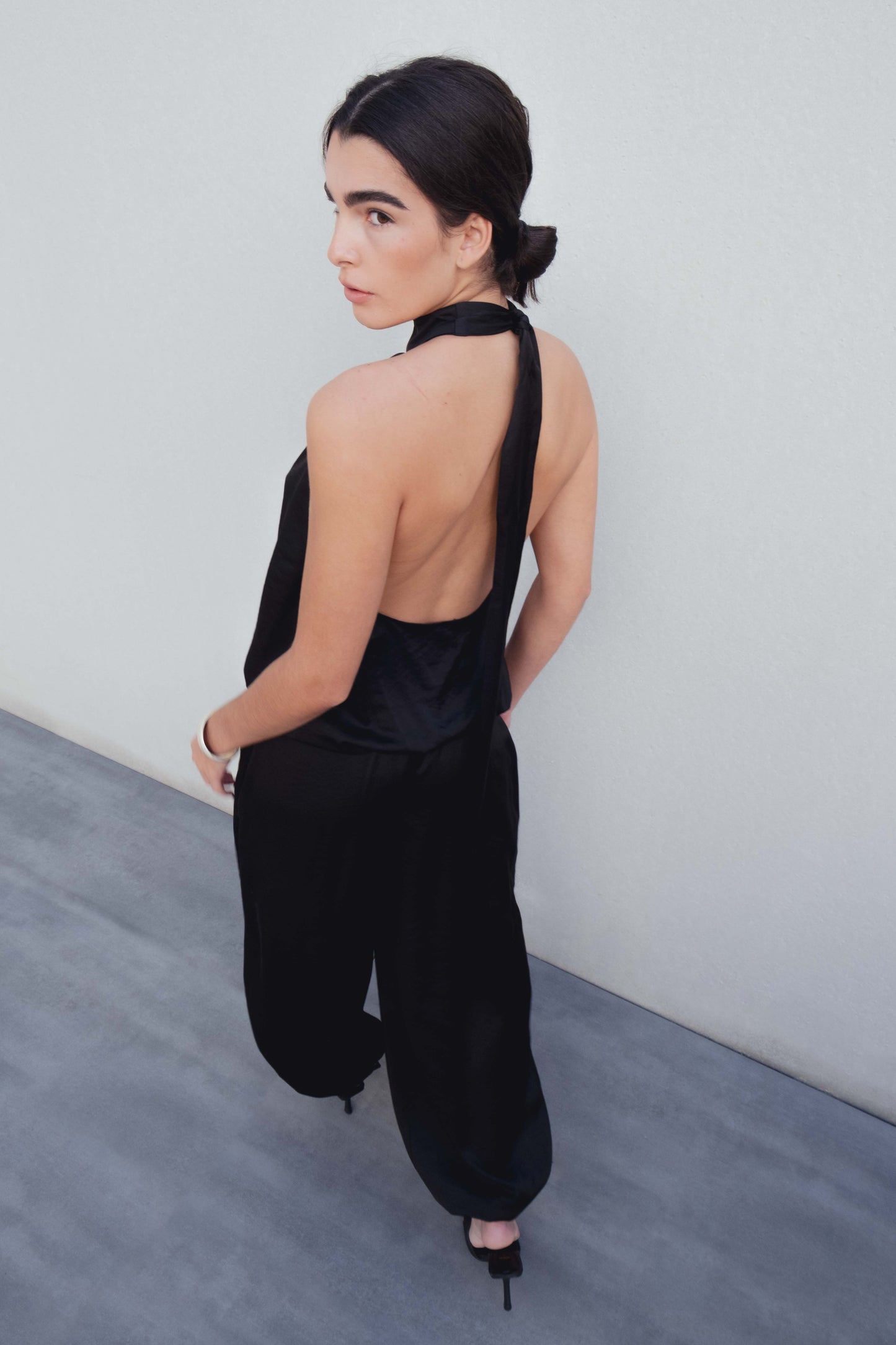 Pantalon noir satin (1)